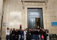 Elèves devant le tribunal